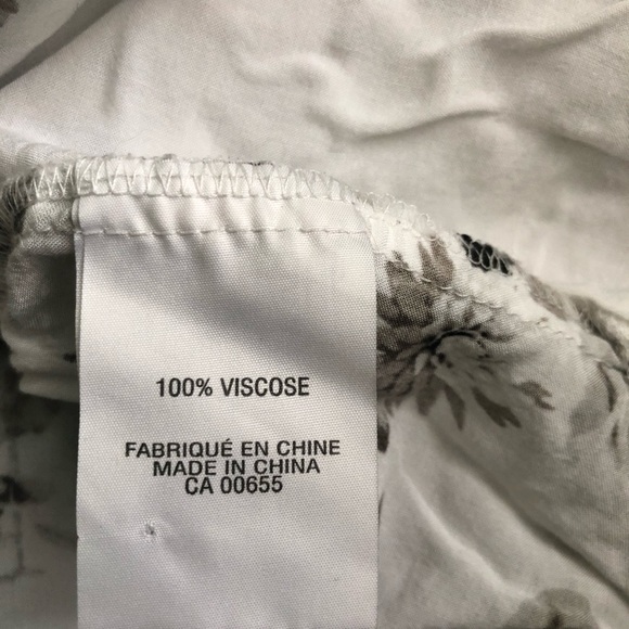 🌿2/20 Rose button down - Picture 3 of 4